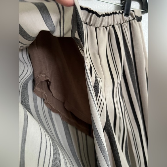 Striped Set - Picture 7 of 7